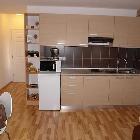 Gorgeous Apartment In Dramalj * Dramalj