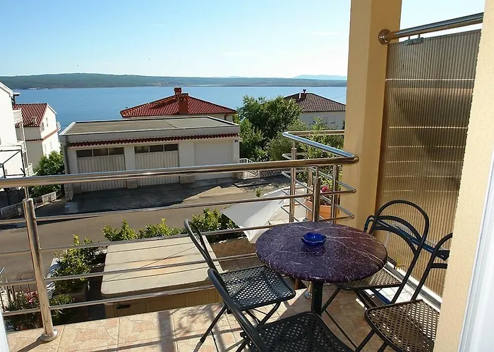 Gorgeous Apartment In Dramalj Dramalj