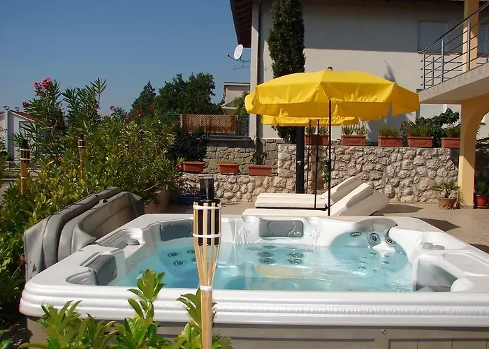 Gorgeous Apartment In Dramalj *